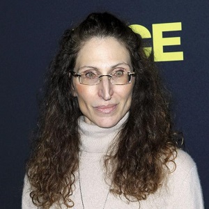 Bonnie Aarons