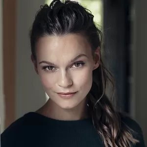 Anna-Maree Thomas