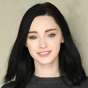 Emma Dumont