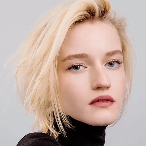 Julia Garner