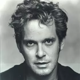 Tom Hollander