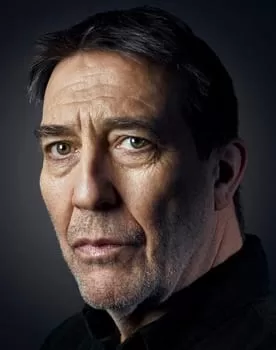 Ciarán Hinds