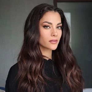 Inbar Lavi