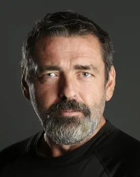 Angus Macfadyen