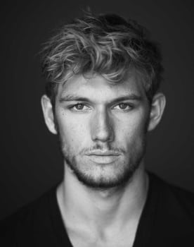 Alex Pettyfer